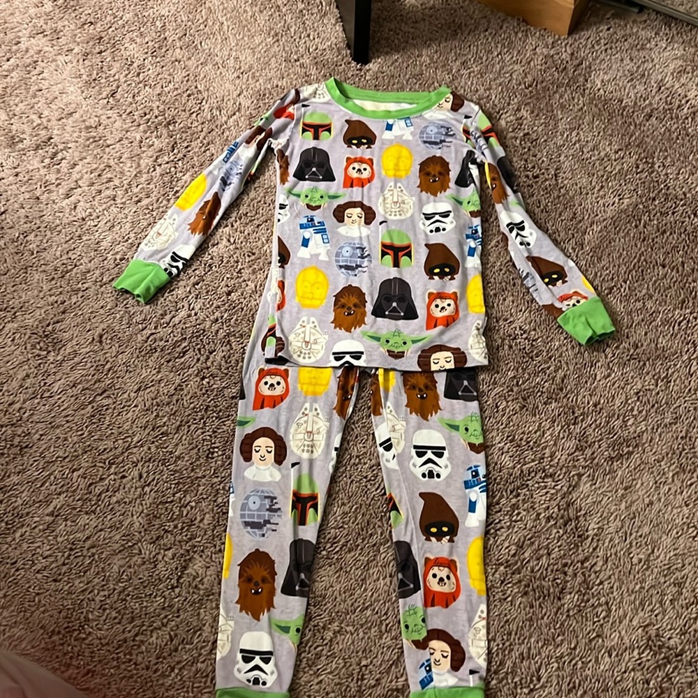 Little Sleepies Star Wars Pajamas (2T) Great condition!